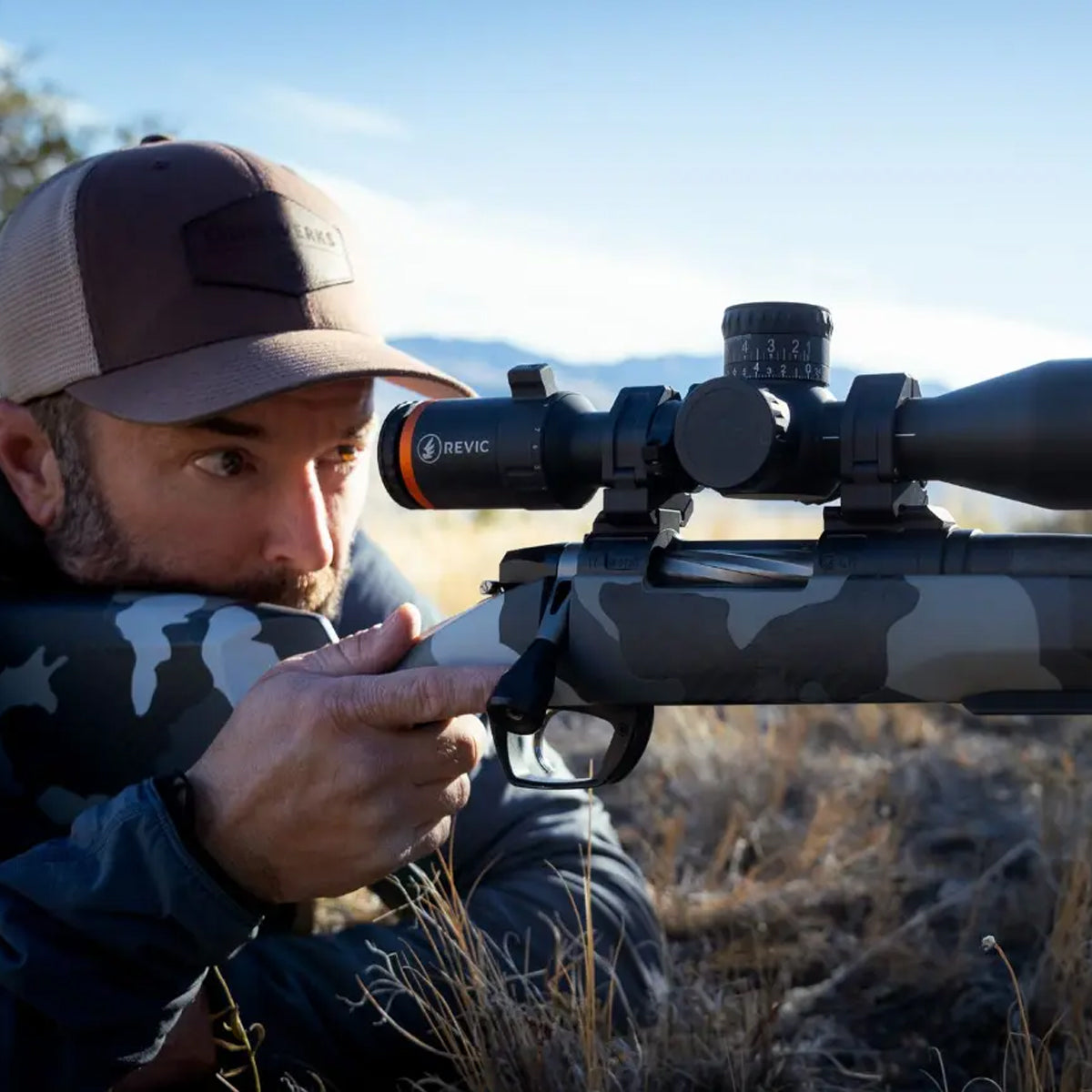 Revic Acura RS18i 3-18x44 HD Riflescope